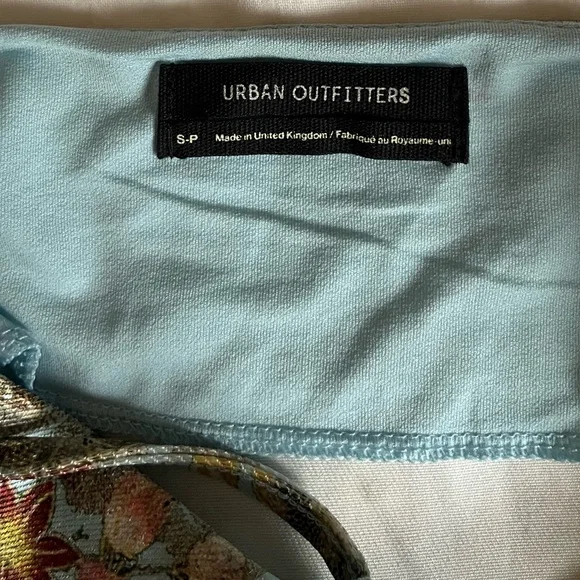 Floral mini dress - Picture 8 of 8